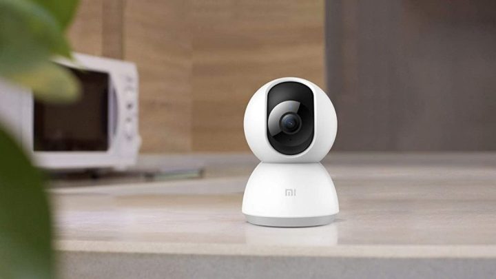 ¿Es seguro tener una cámara de vigilancia dentro de casa?