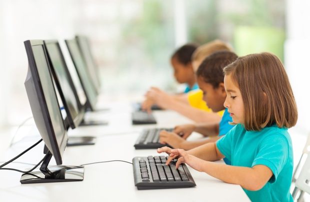 La informática es esencial en la educación de los niños de hoy